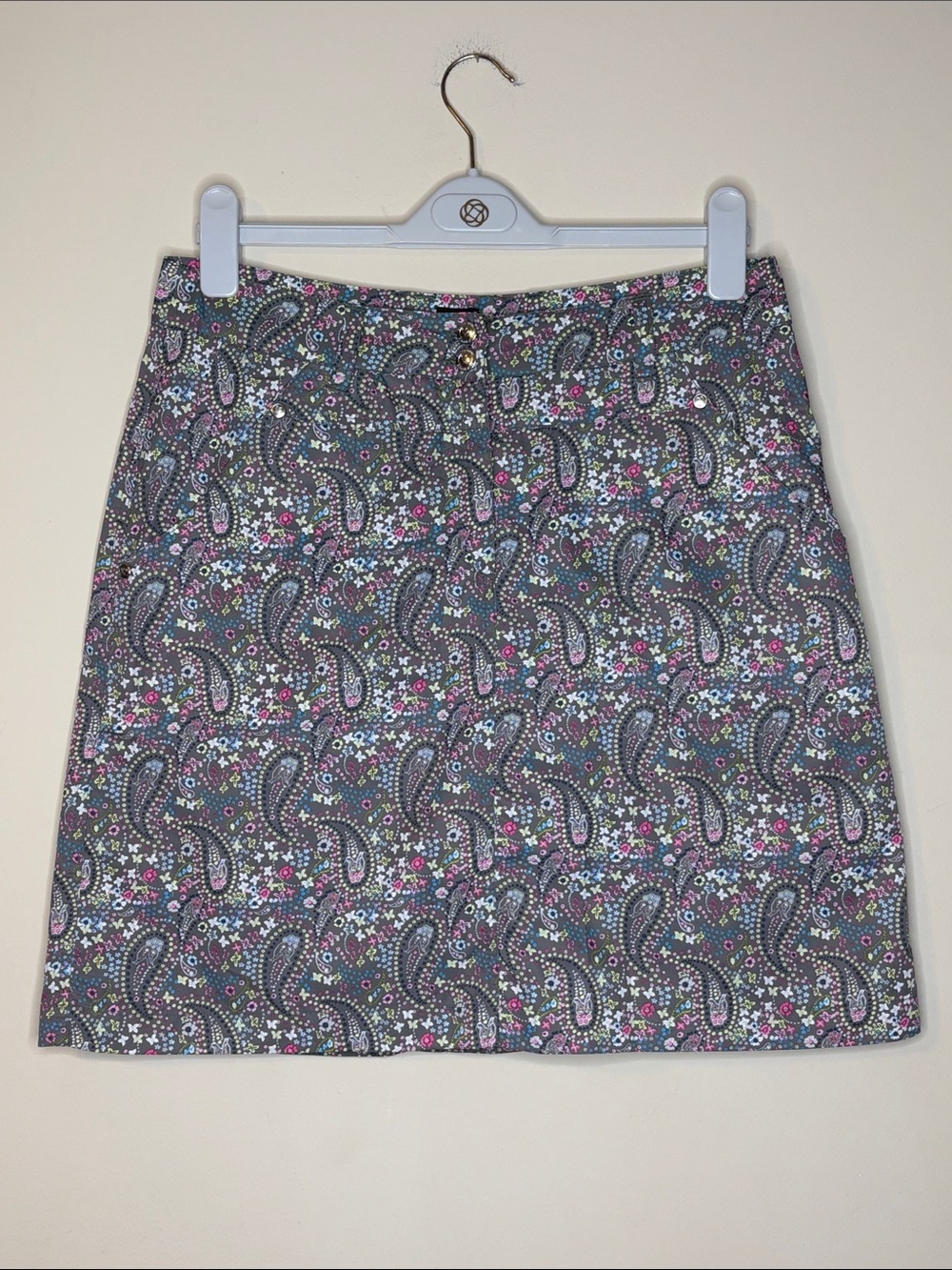 Daily Sports Floral Paisley Skort Skirt - Gray with Pink & Blue Accents Size 8